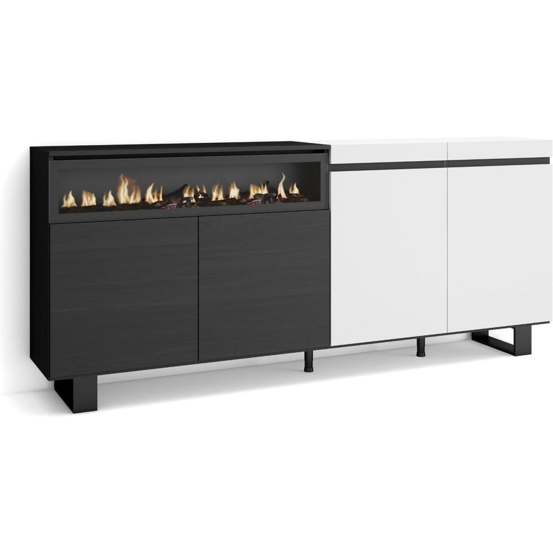 Schwarz und Weiss gibt dem Hochschrank einen farblichen Akzent