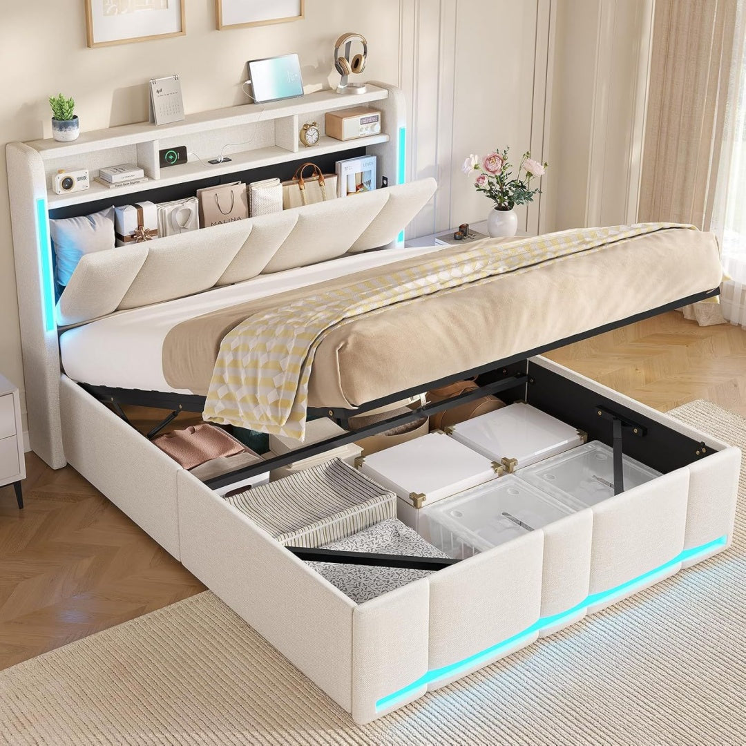 Ein Bettkasten und LED Beleuchtung an dem Bettgestell